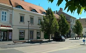 Belváros Apartmanház Sopron